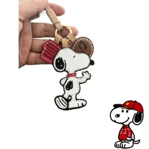 Snoopy cartoon cute doll leather handmade keychain creative Kawaii boys and girls student backpack decoration pendant gift